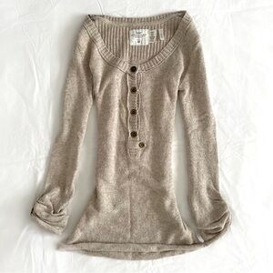 Vintage h&m fitted 2000s henley top